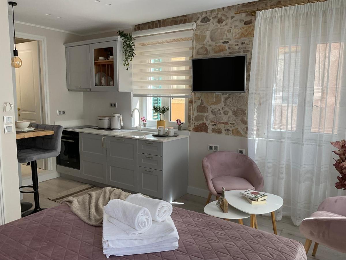 Biscoutsis Old Town Studio Corfu  Екстериор снимка